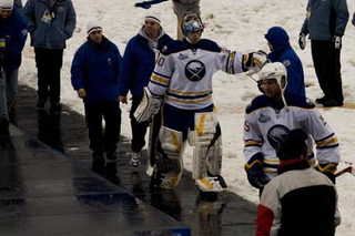 Illustration for article titled Our On-Site Report From The Ice Bowl